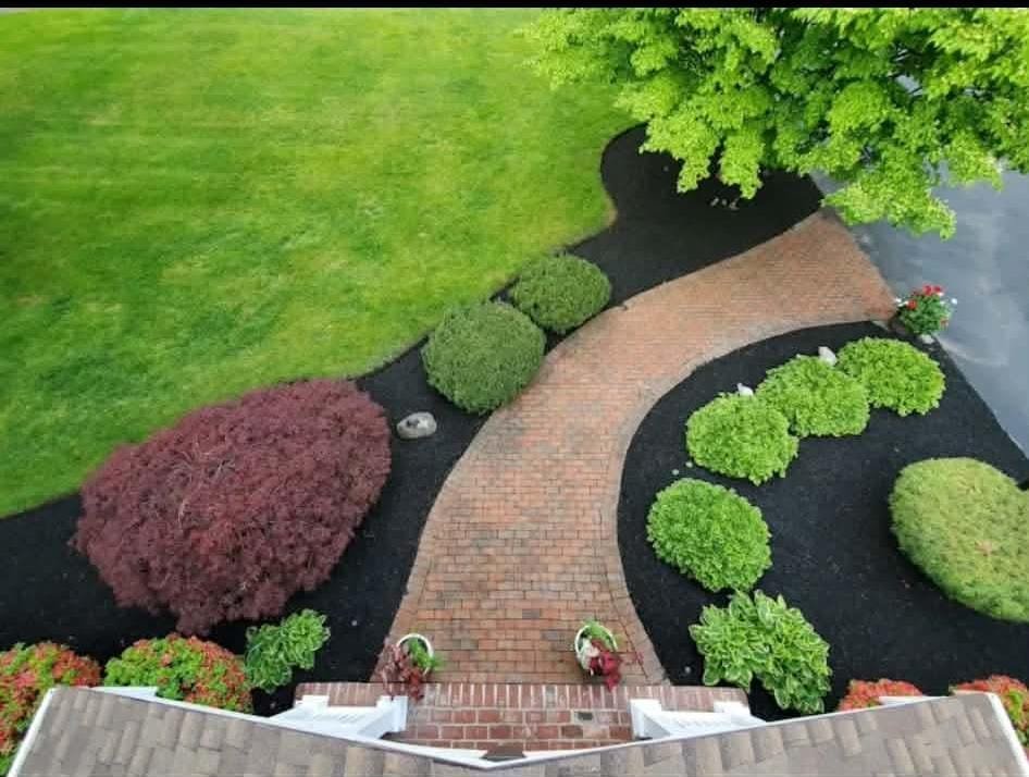 Detailed landscape finishing project photo 1