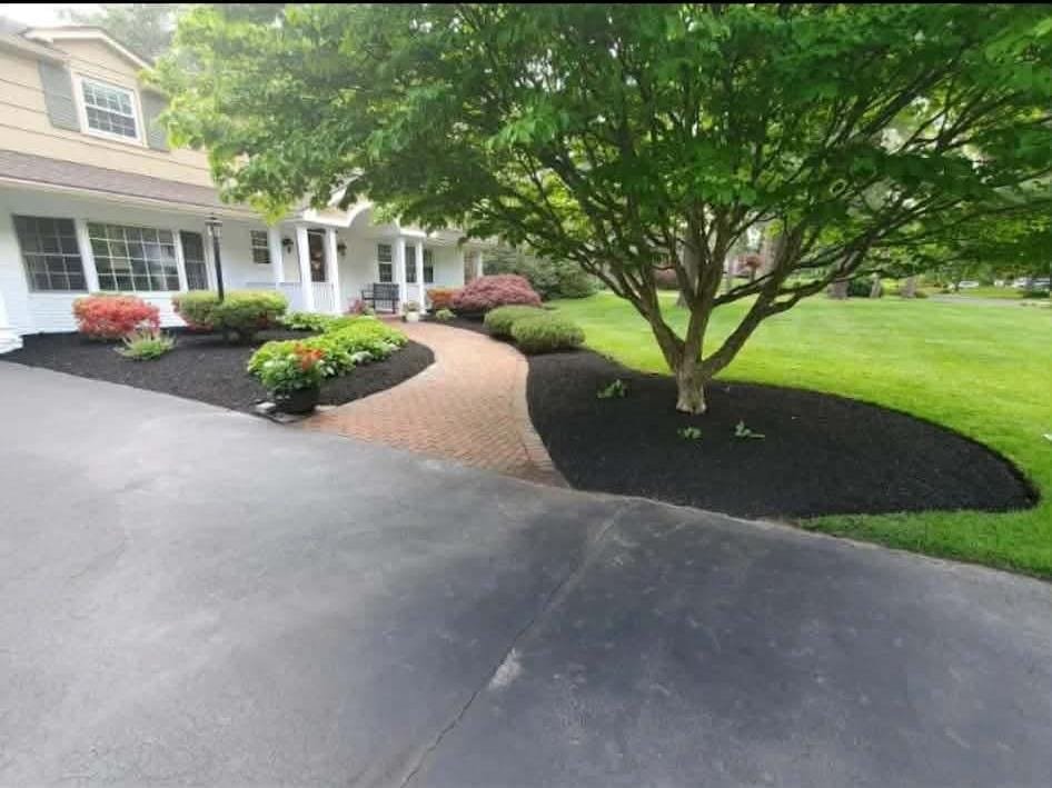 Detailed landscape finishing project photo 2