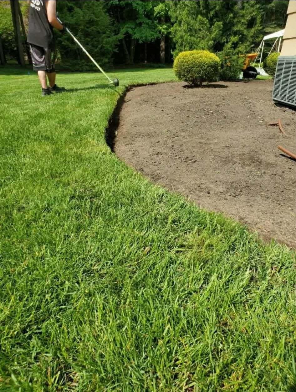 Detailed landscape finishing project photo 4